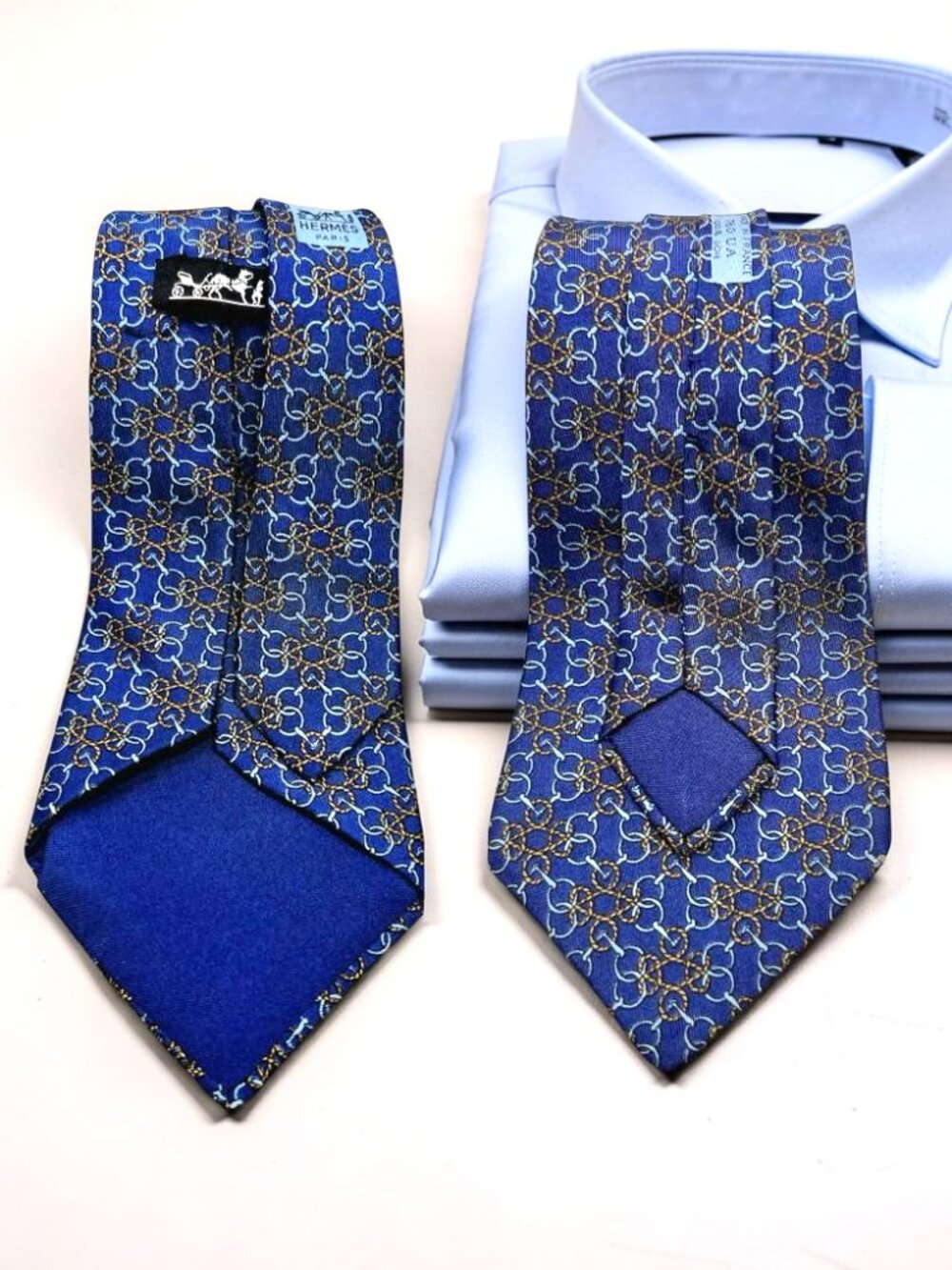 Classic Hermes Paris  Necktie  Silk Bue Silver  Abstract Made In France(53